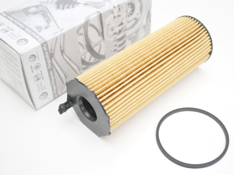 تصویر محصول فیلتر روغن آئودی Q4 e-tron 40 سال 2024