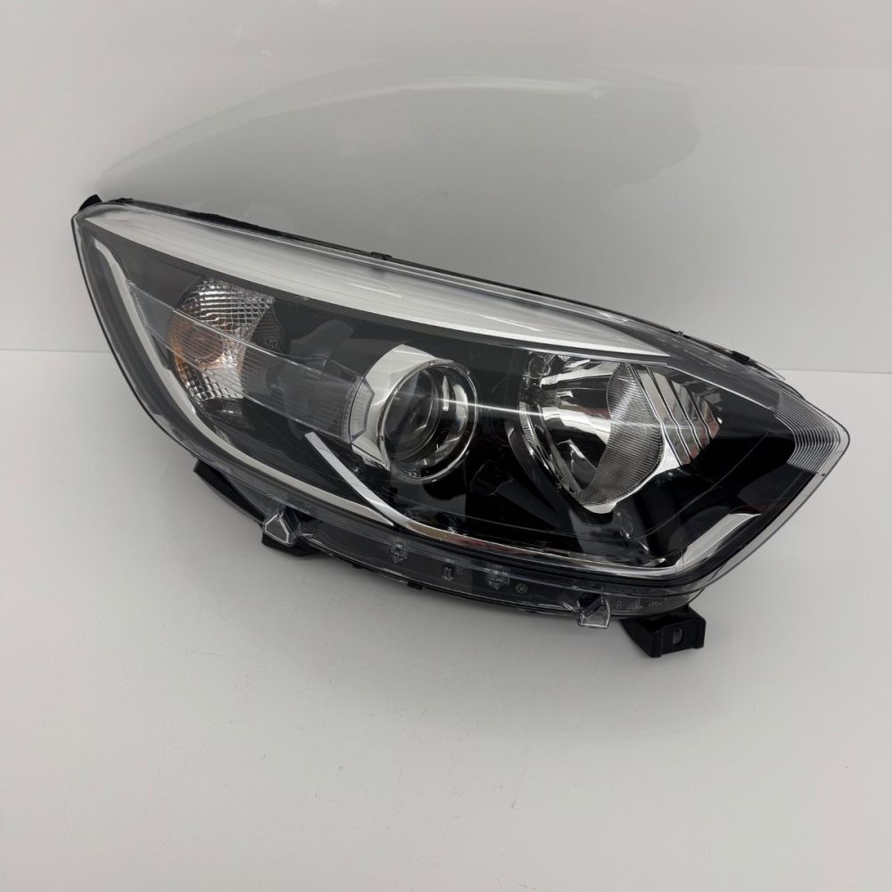 تصویر محصول چراغ جلو راست رنو کپچر سال 2016