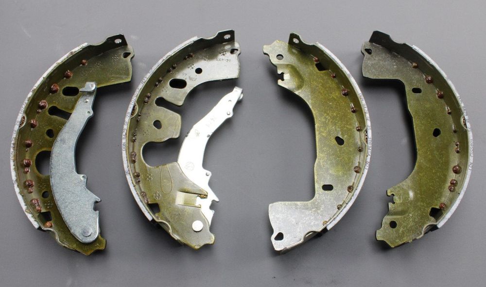 تصویر محصول لنت ترمز دستی آئودی Q5 e-tron 40 سال 2023