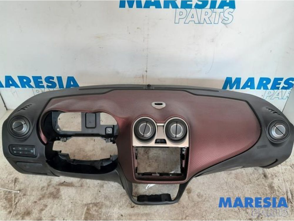 تصویر محصول داشبورد آلفارومئو میتو سال 2012