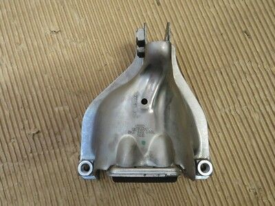 تصویر محصول دسته موتور راست پورشه ماکان سال 2017