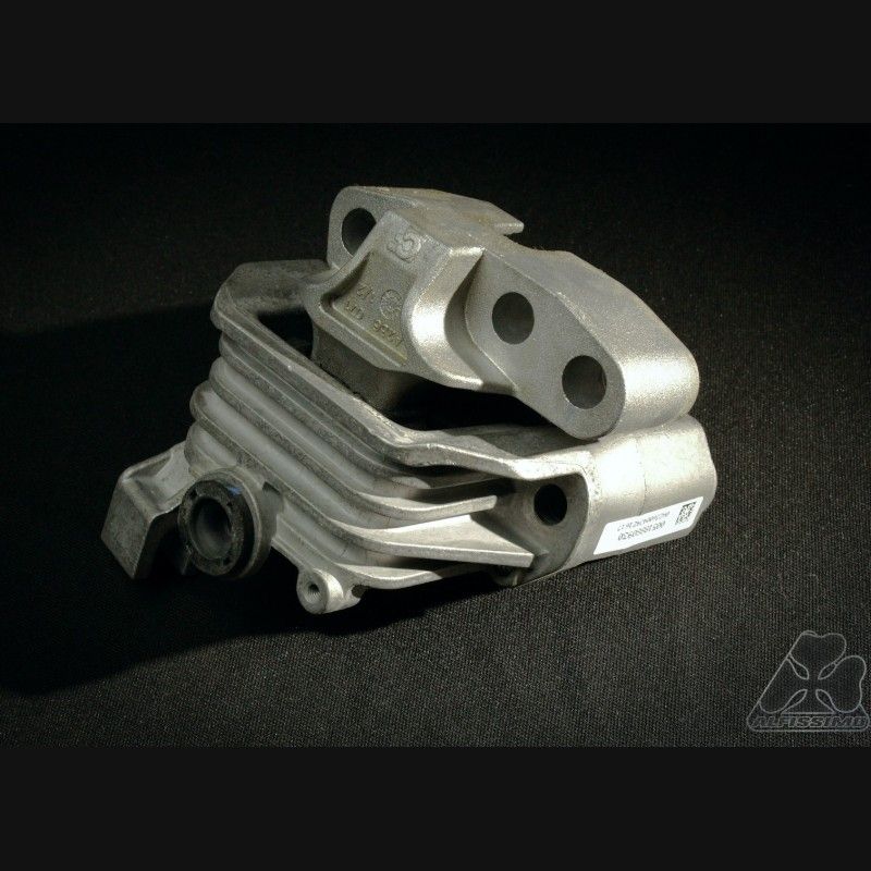 تصویر محصول دسته موتور راست آلفارومئو 4C کوپه سال 2015