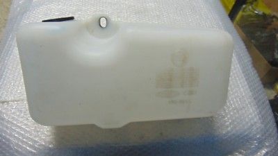 تصویر محصول مخزن شیشه شور آلفارومئو 4C کوپه سال 2015