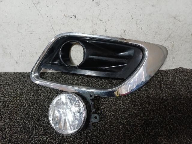 تصویر محصول چراغ مه شکن راست رنو فلوئنس دنده ای سال 2015