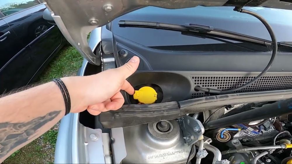 تصویر محصول مخزن شیشه شور رنو داستر PE دیفرانسیل جلو سال 2016