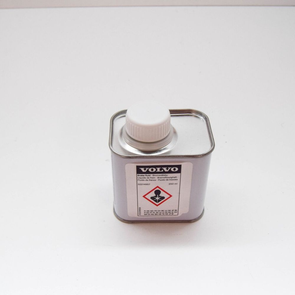 تصویر محصول روغن ترمز ولوو XC60 R دیزاین سال 2013