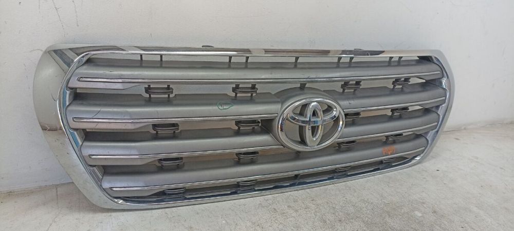 تصویر محصول جلو پنجره تویوتا لندکروز چهار در 6 سیلندر 4.0 سال 2012