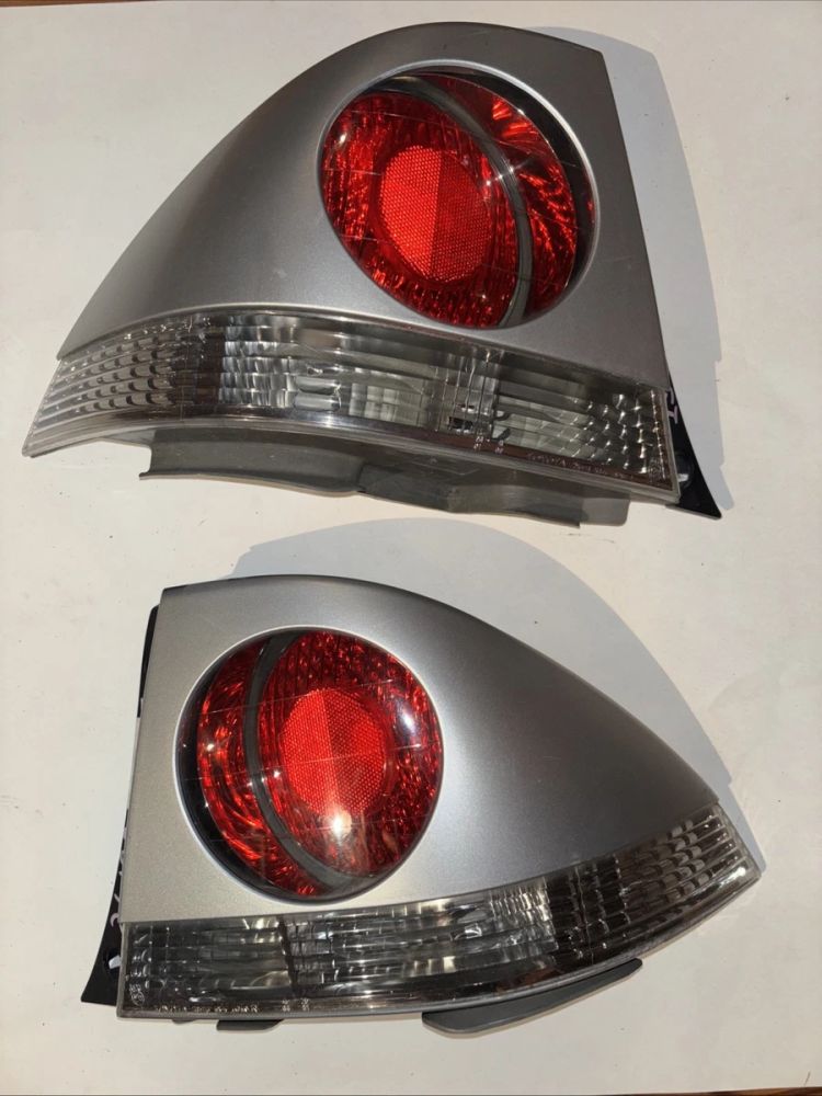 تصویر محصول چراغ خطر عقب چپ لکسوس IS 300 سال 2012