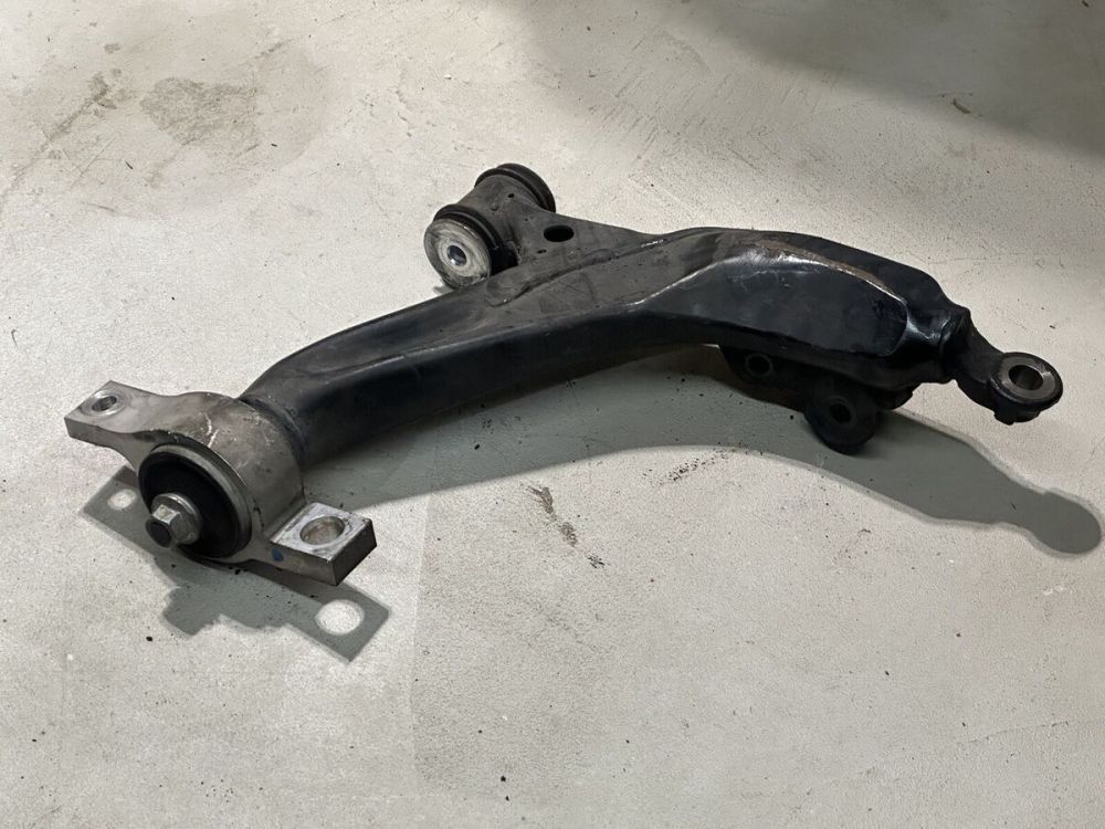 تصویر محصول طبق کوچیک چپ لکسوس IS 300 سال 2012