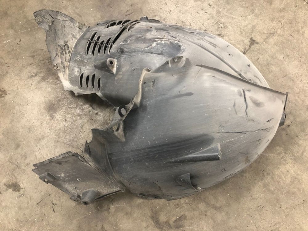 تصویر محصول شلگیر جلو راست بنز کلاس S S500 سال 2010