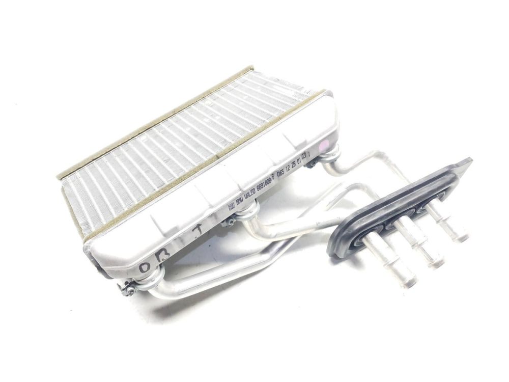 تصویر محصول رادیاتور بخاری بی ام و X6 50 سال 2012