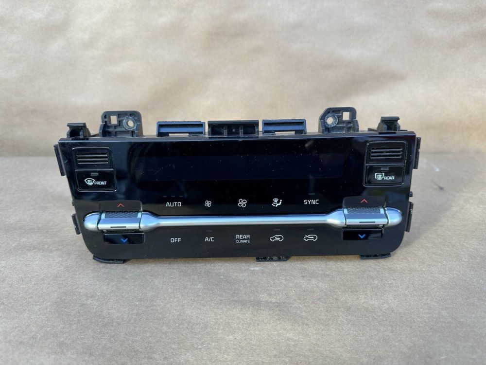 تصویر محصول پنل تهویه مطبوع کی ام سی eJ7 پلاس سال 2024