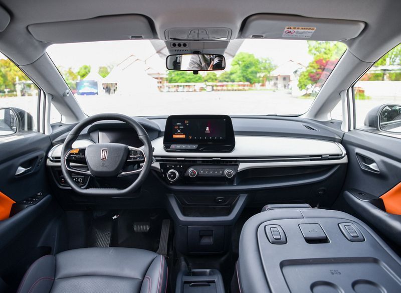 تصویر محصول داشبورد بستیون نات 120 کیلووات سال 2024