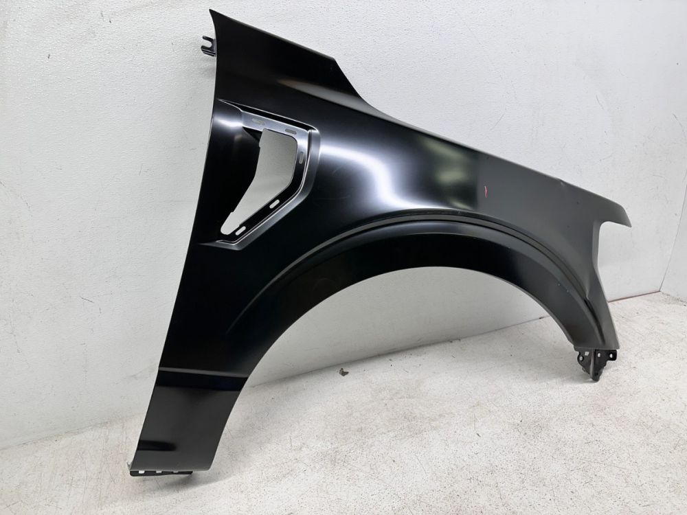 تصویر محصول گلگیر جلو راست فونیکس FX EV 150 کیلو وات سال 2025