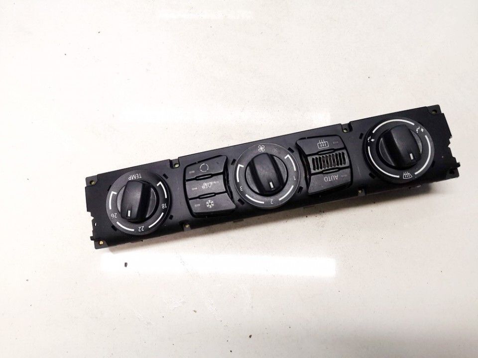 تصویر محصول پنل تهویه مطبوع بی ام و سری 5 سدان 520i سال 2005