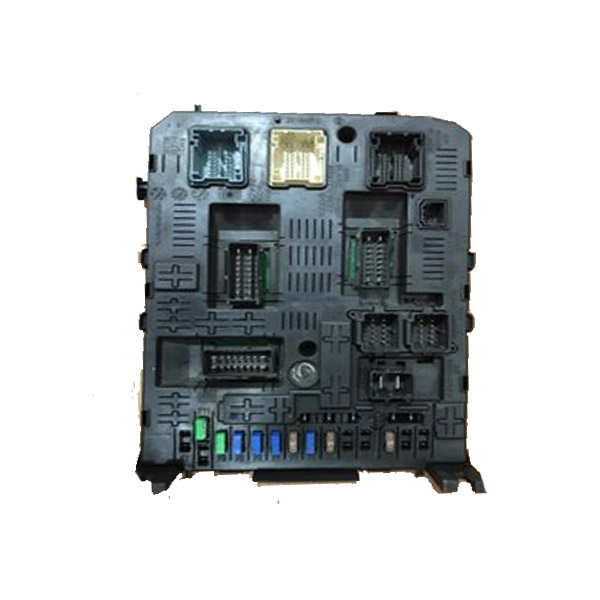 جعبه فیوز داخل کابین سیتروئن C5 سال 2007